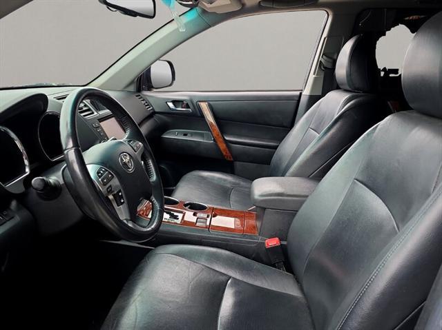 used 2012 Toyota Highlander car, priced at $14,455