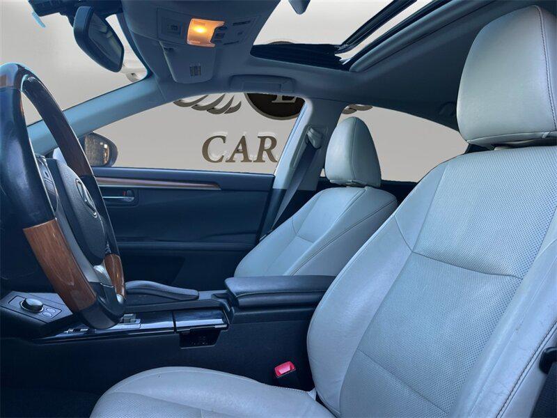 used 2013 Lexus ES 300h car, priced at $16,992