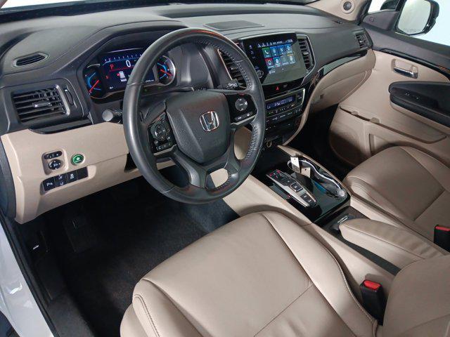 used 2021 Honda Pilot car, priced at $27,998