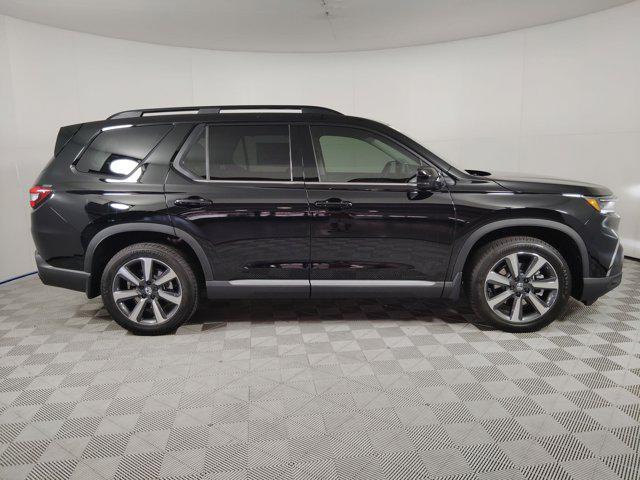 new 2025 Honda Pilot car, priced at $47,381