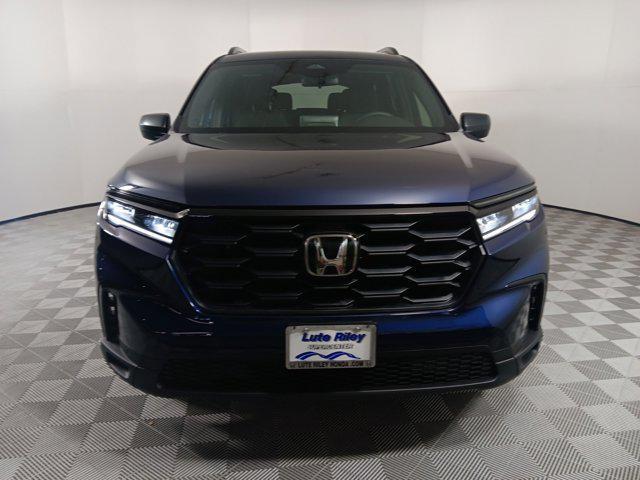 new 2025 Honda Pilot car, priced at $41,595