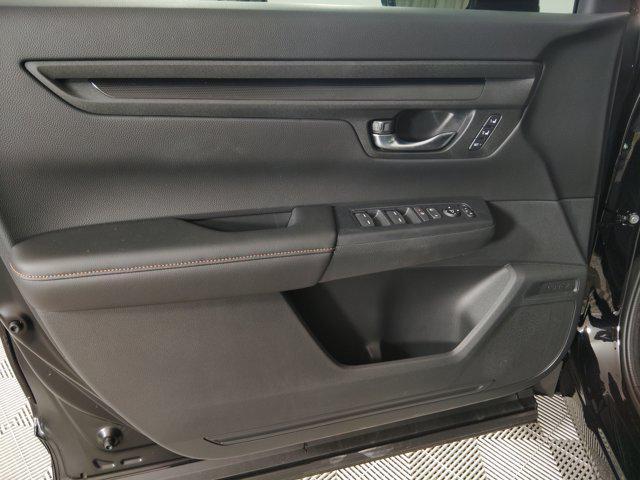 new 2025 Honda CR-V Hybrid car, priced at $39,045