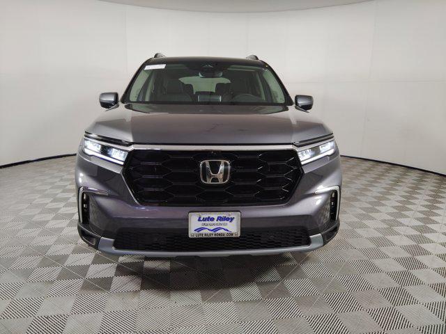 new 2025 Honda Pilot car, priced at $52,031