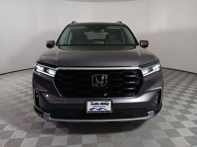 new 2025 Honda Pilot car, priced at $48,895