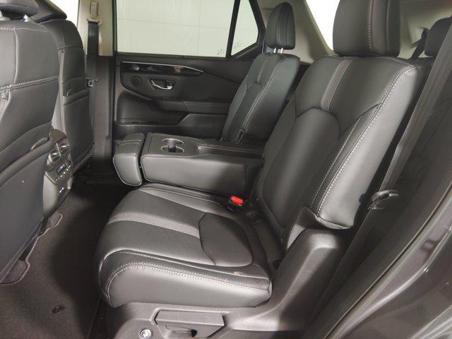 new 2025 Honda Pilot car, priced at $45,401
