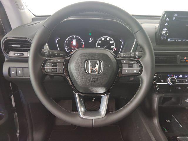 new 2025 Honda Pilot car, priced at $45,401