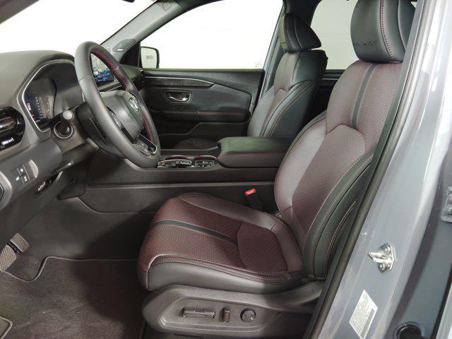new 2025 Honda Pilot car, priced at $53,981