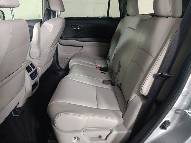 used 2022 Honda Pilot car, priced at $28,999