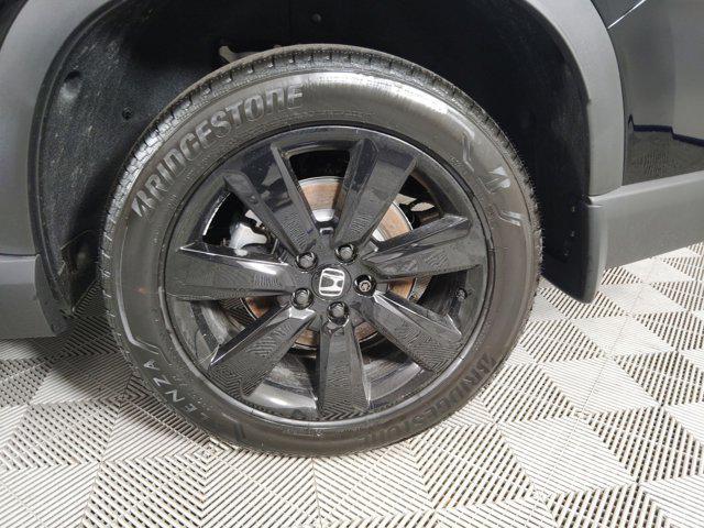 new 2025 Honda Pilot car, priced at $53,242
