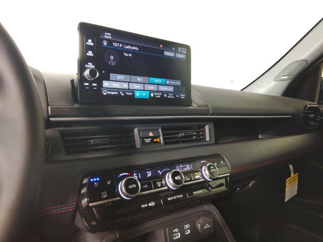 new 2025 Honda Pilot car, priced at $55,251