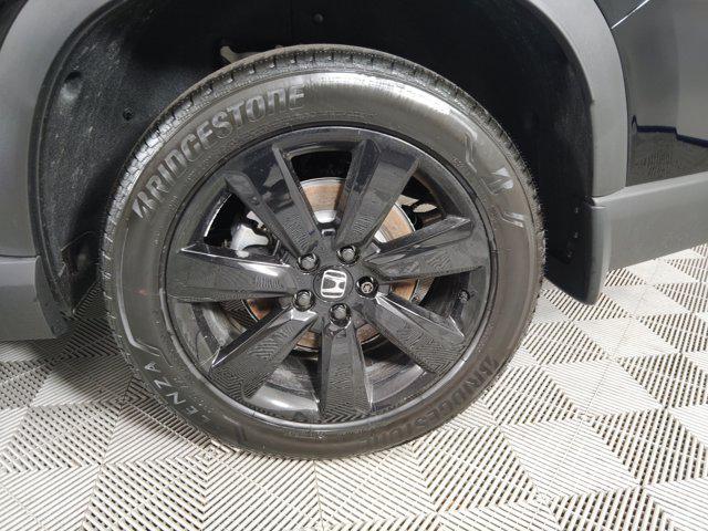 new 2025 Honda Pilot car, priced at $55,251