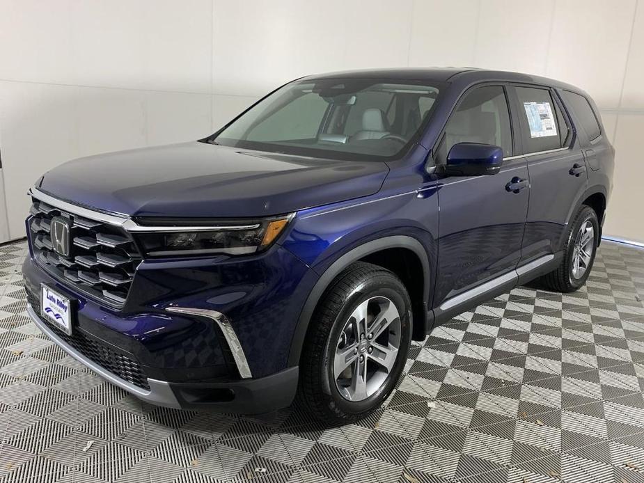 new 2025 Honda Pilot car, priced at $47,245