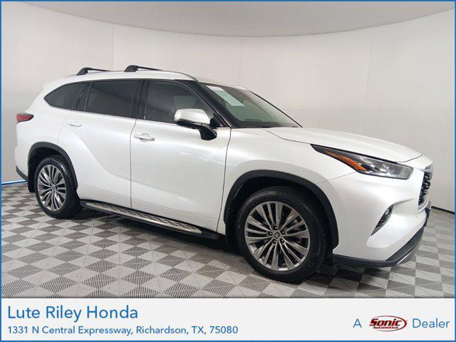 used 2022 Toyota Highlander car, priced at $41,499