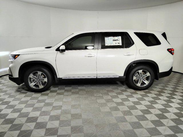 new 2025 Honda Pilot car, priced at $45,421