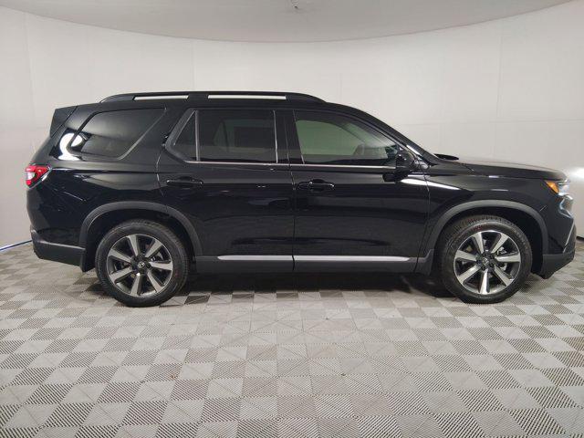 new 2025 Honda Pilot car, priced at $50,282