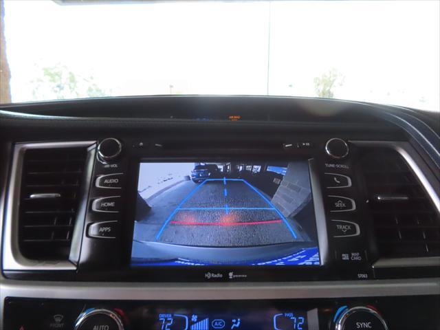 used 2014 Toyota Highlander car, priced at $13,995