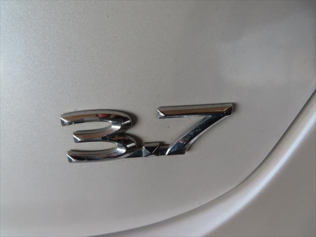 used 2014 Lincoln MKZ car, priced at $11,995