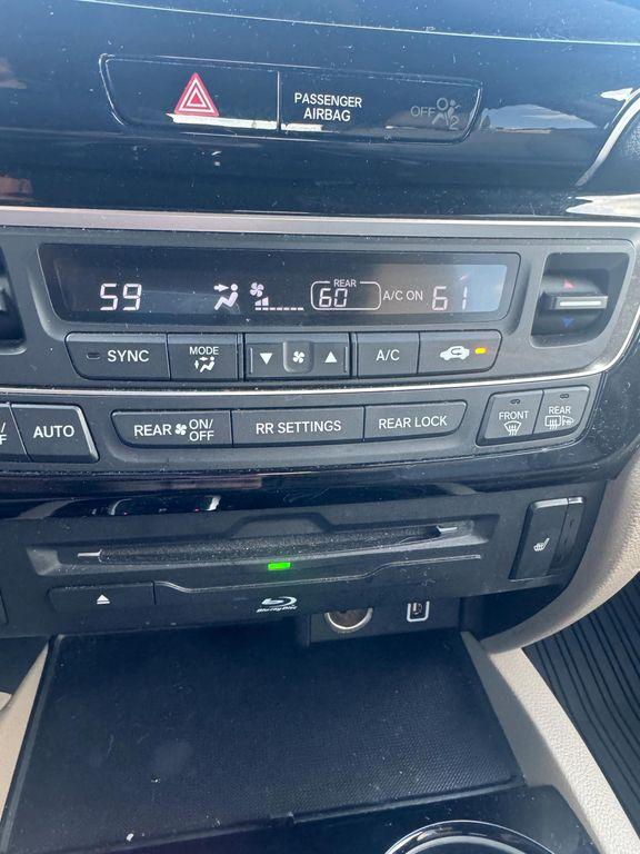 used 2020 Honda Pilot car, priced at $23,995