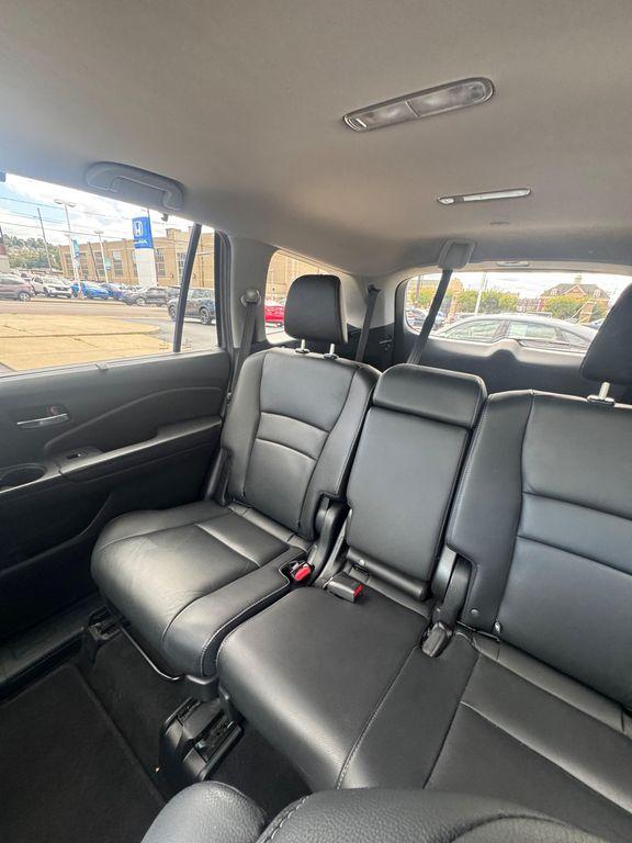 used 2022 Honda Pilot car, priced at $33,495
