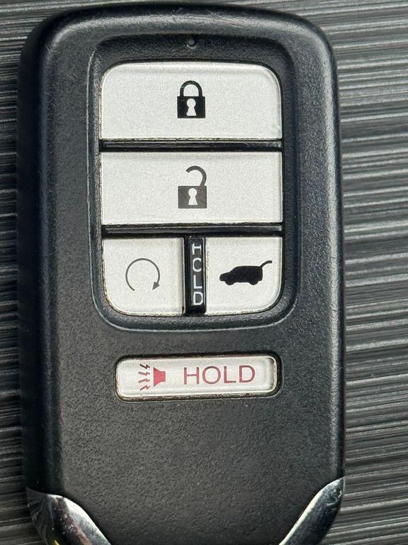 used 2022 Honda Pilot car, priced at $33,495