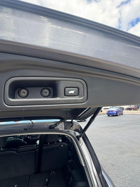 used 2022 Honda Pilot car, priced at $33,495