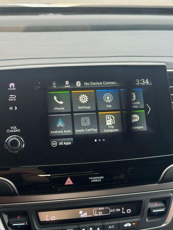 used 2022 Honda Pilot car, priced at $31,995