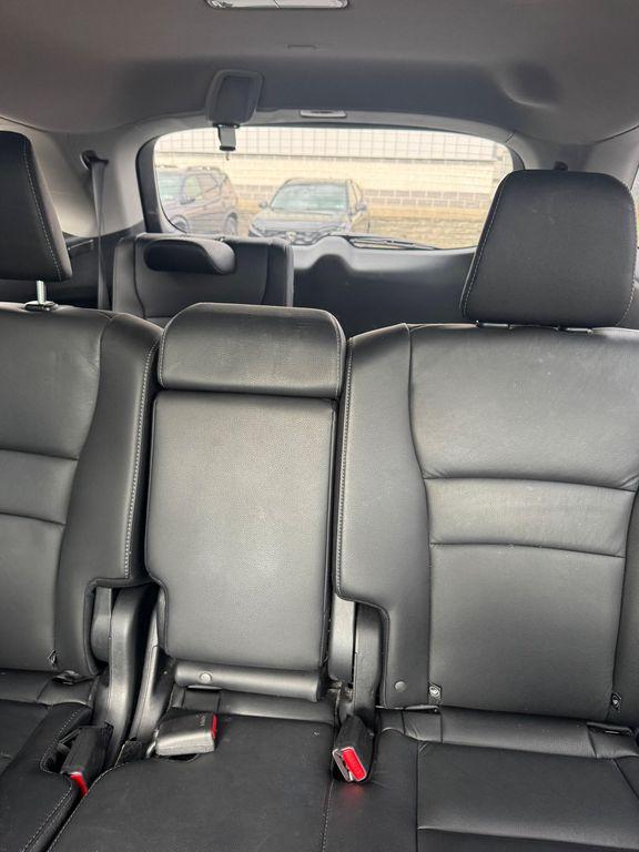 used 2022 Honda Pilot car, priced at $34,995