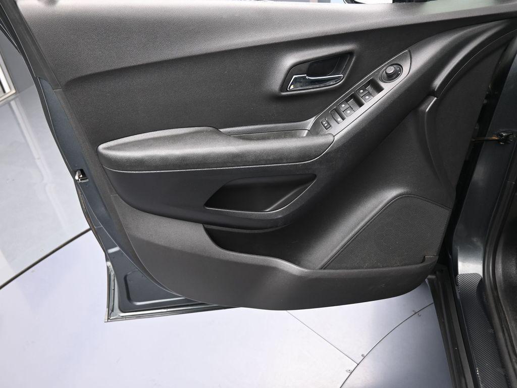 used 2019 Chevrolet Trax car, priced at $9,996