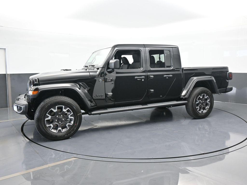 new 2025 Jeep Gladiator car