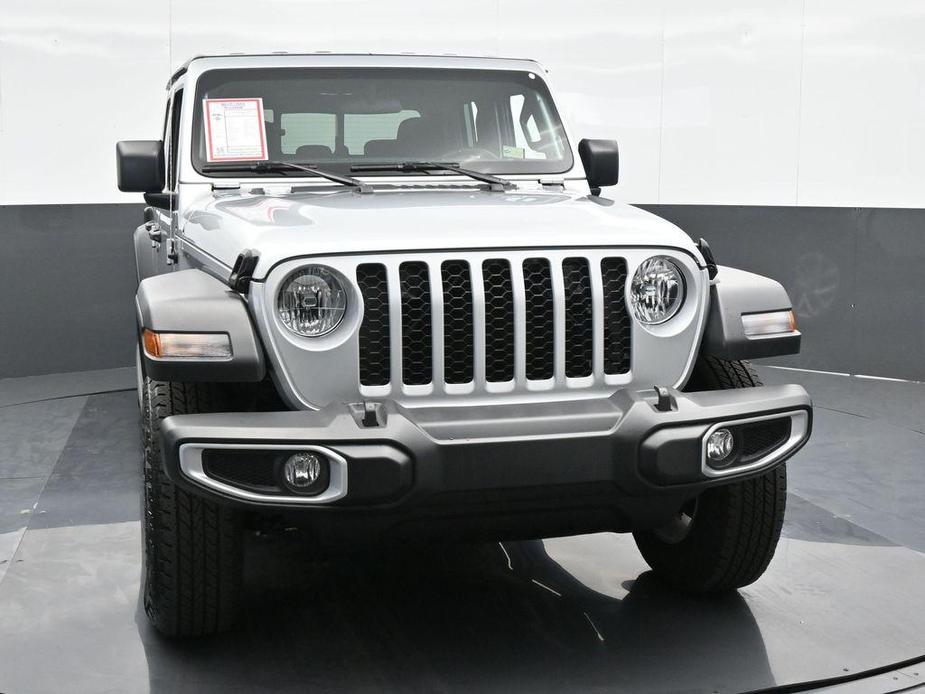 used 2023 Jeep Gladiator car, priced at $42,495