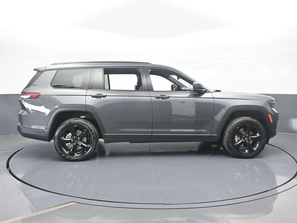 new 2025 Jeep Grand Cherokee L car