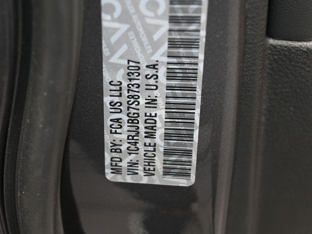 new 2025 Jeep Grand Cherokee L car