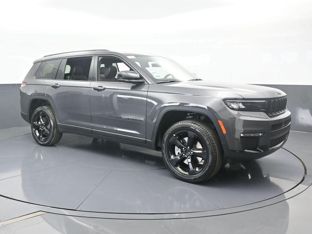 new 2025 Jeep Grand Cherokee L car