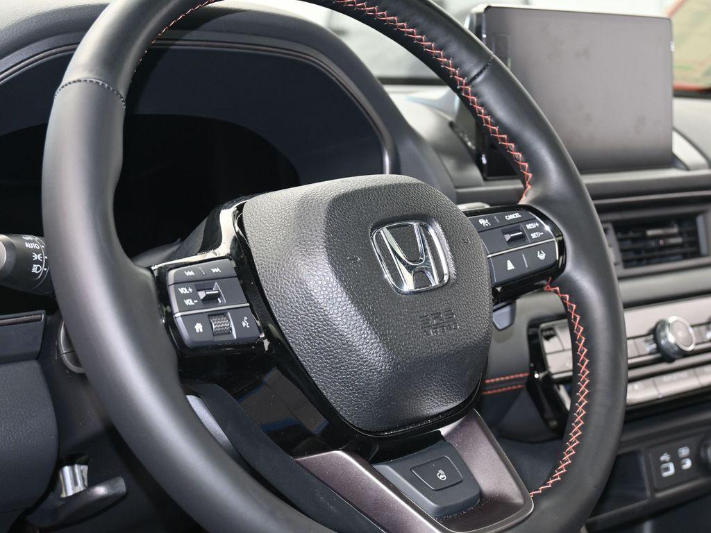 used 2025 Honda Pilot car, priced at $40,188