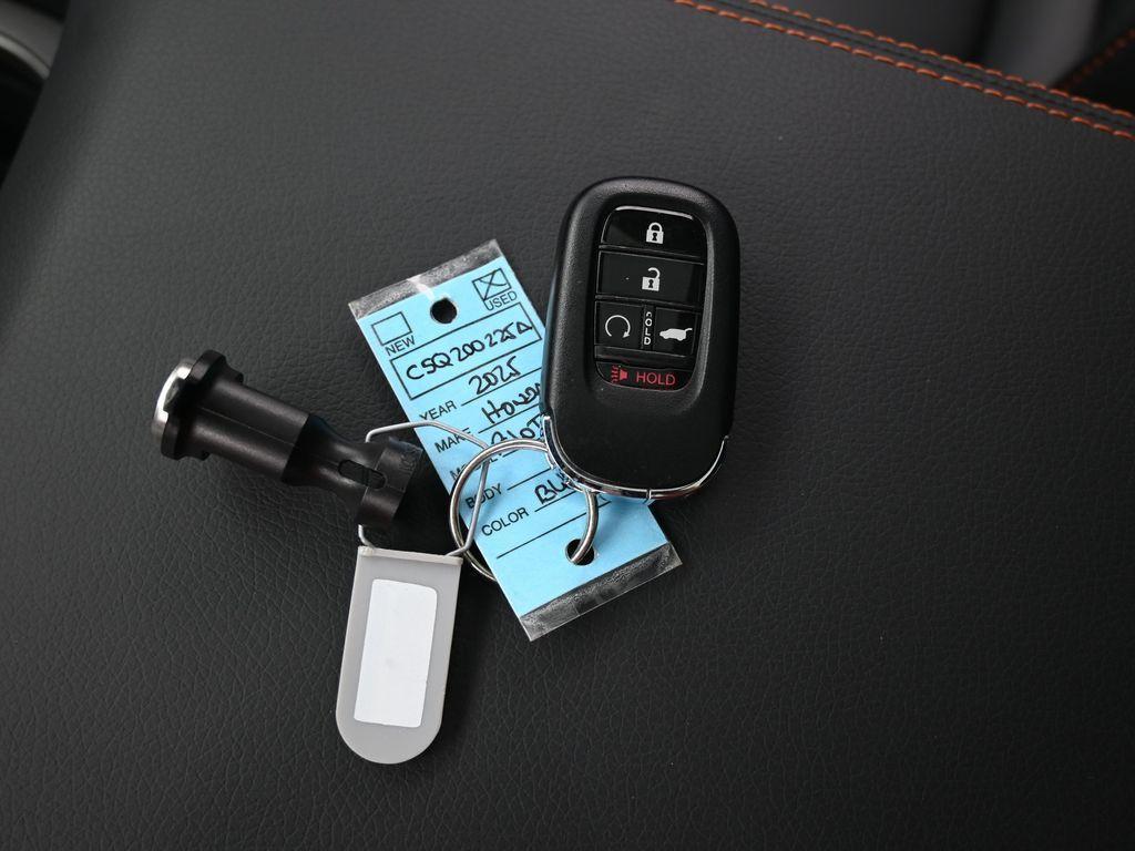 used 2025 Honda Pilot car, priced at $40,188