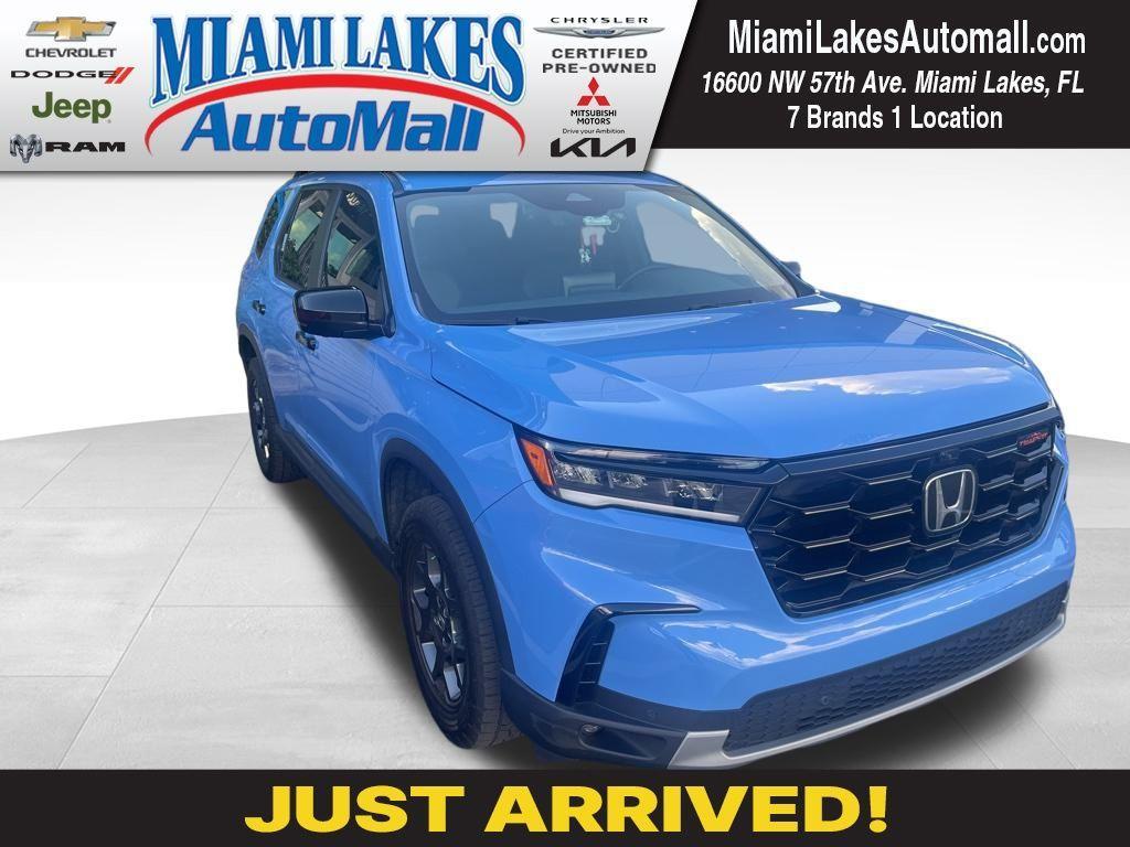 used 2025 Honda Pilot car, priced at $40,188