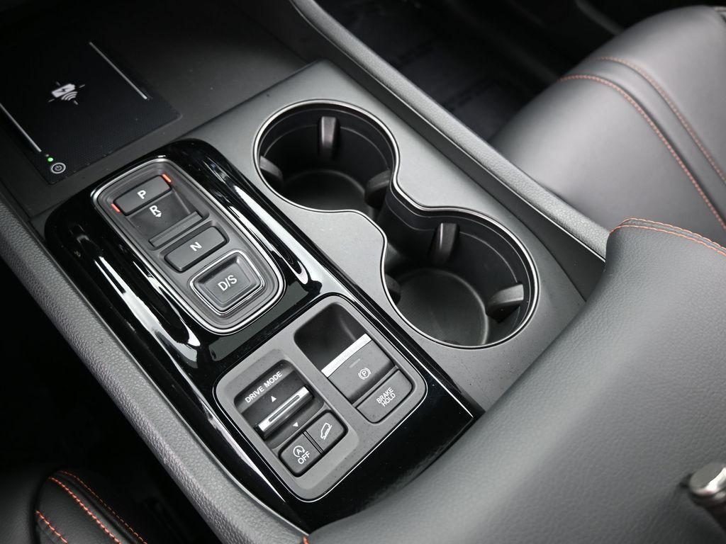 used 2025 Honda Pilot car, priced at $40,188