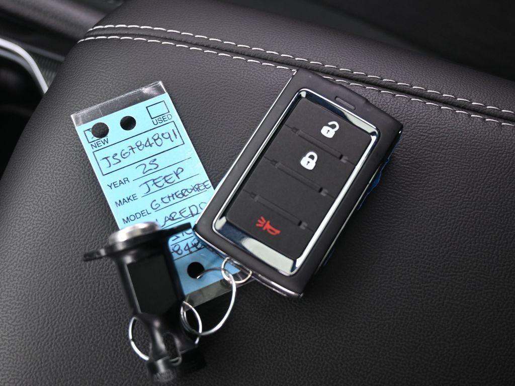 new 2025 Jeep Grand Cherokee car