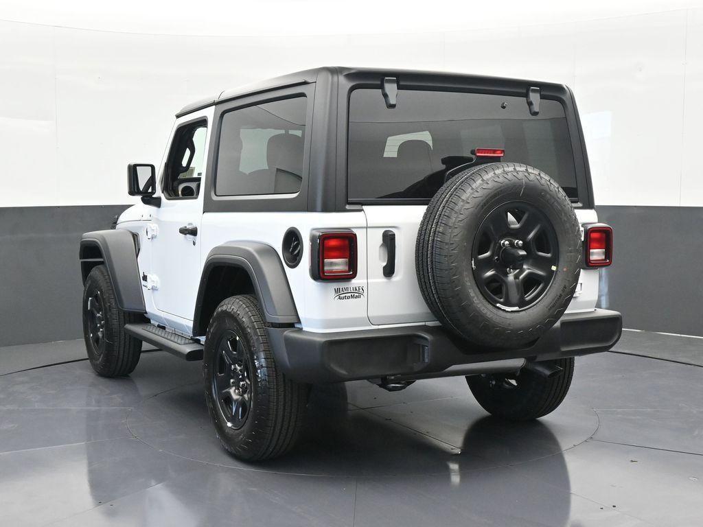 new 2025 Jeep Wrangler car