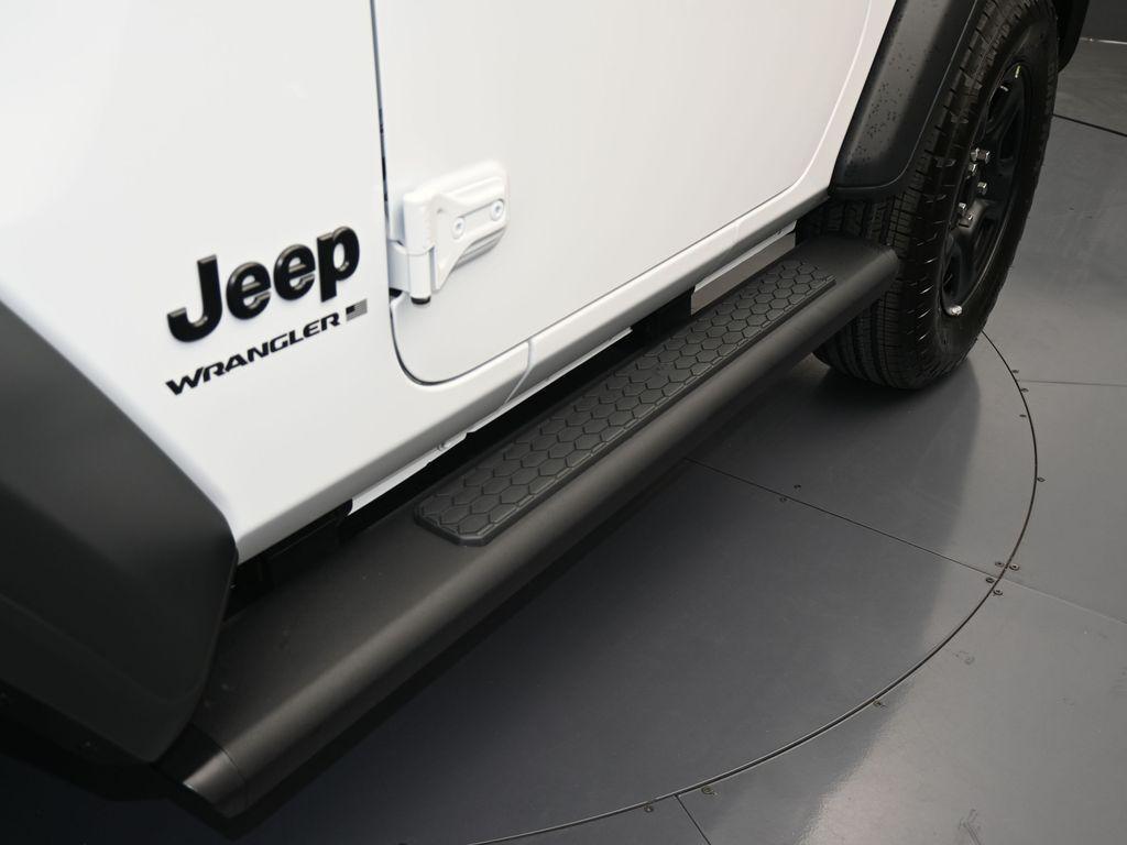 new 2025 Jeep Wrangler car