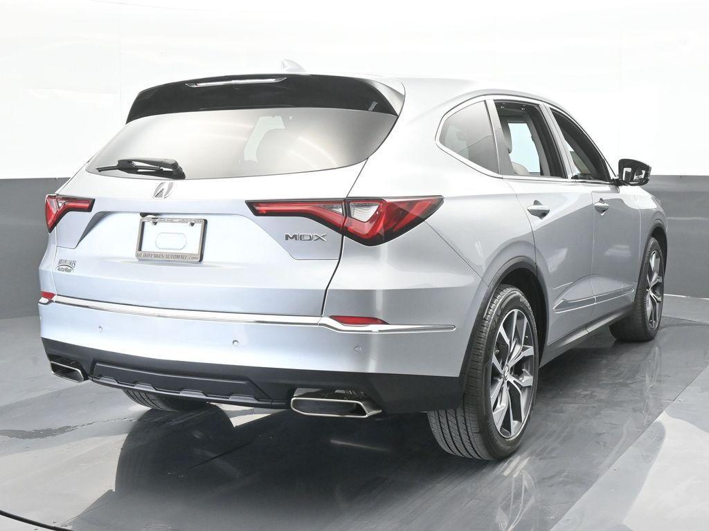 used 2022 Acura MDX car, priced at $34,311