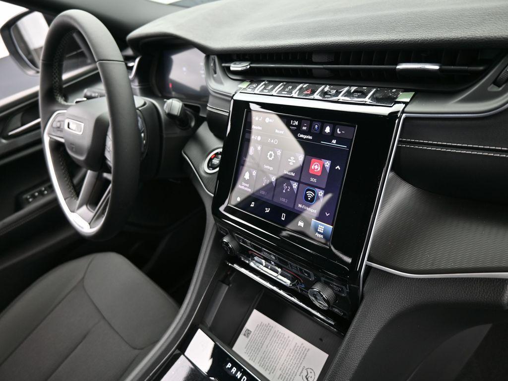 new 2024 Jeep Grand Cherokee L car, priced at $43,325