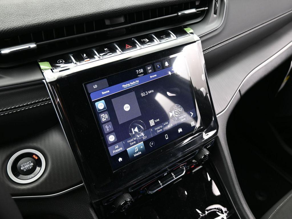 new 2025 Jeep Grand Cherokee car