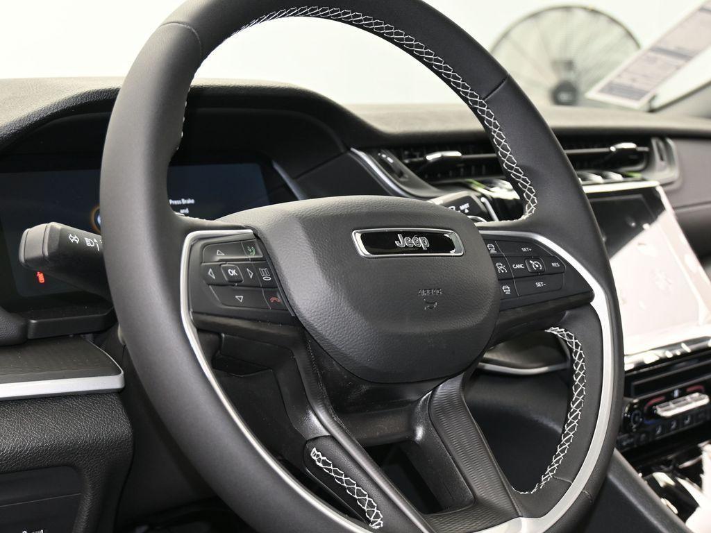 new 2025 Jeep Grand Cherokee car