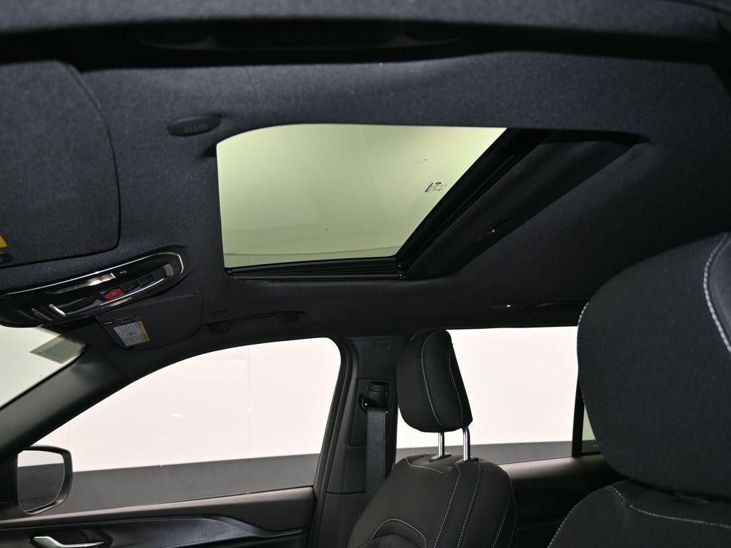 new 2025 Jeep Grand Cherokee car