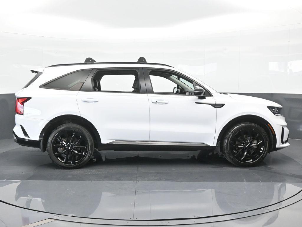 used 2023 Kia Sorento car, priced at $25,997