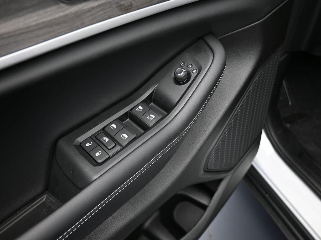 new 2025 Jeep Grand Cherokee car