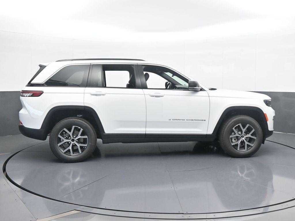 new 2025 Jeep Grand Cherokee car
