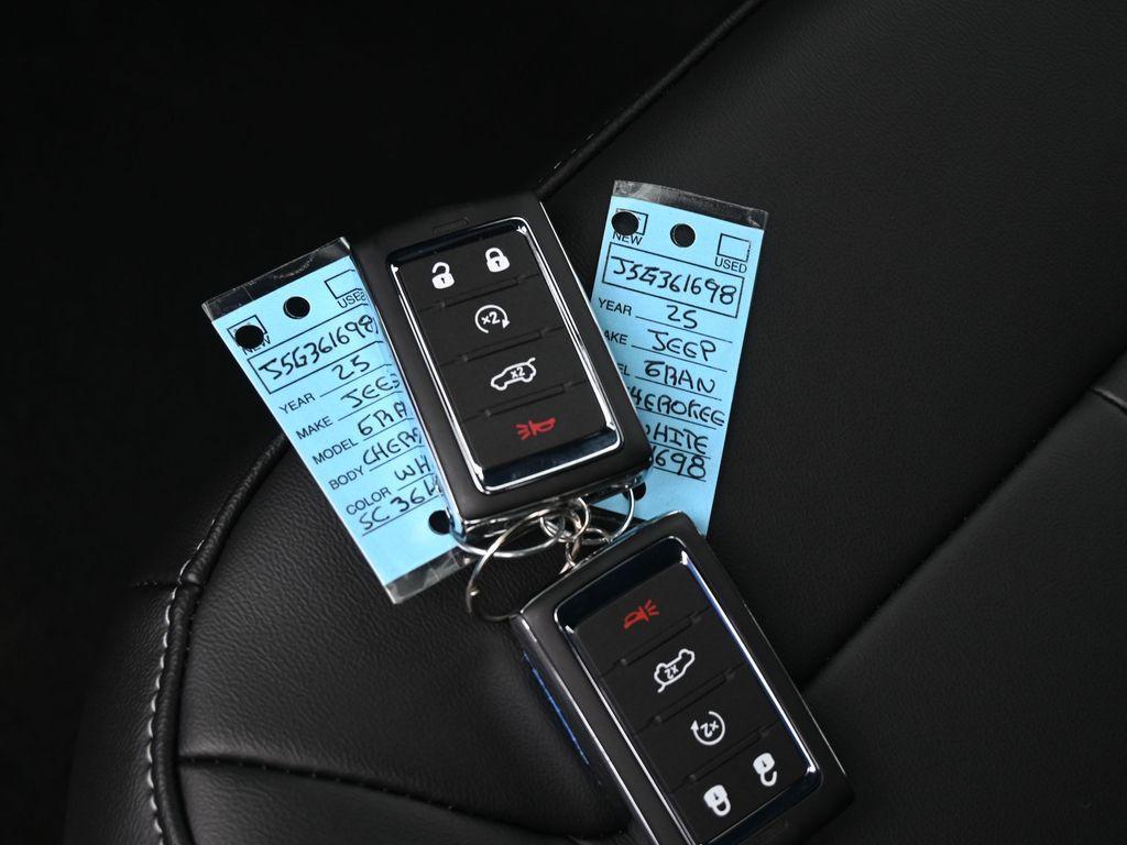 new 2025 Jeep Grand Cherokee car