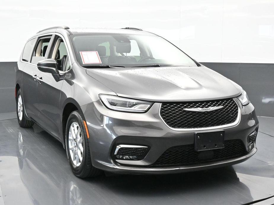 used 2022 Chrysler Pacifica car, priced at $18,796